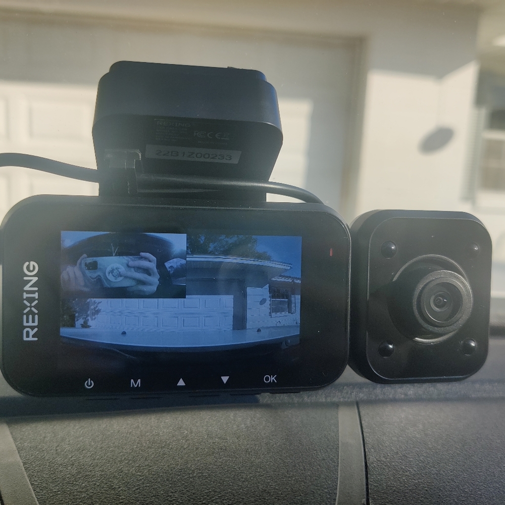 Dash cam - Picture 3 of 5